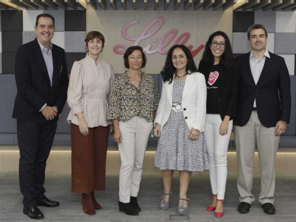Foto de 6 personas para reconocimiento de Apoyando al diagnóstico en Camerún